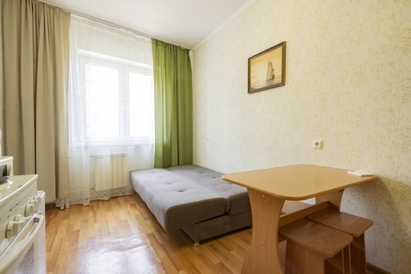 
  Сдам посуточно в аренду 1-комнатную квартиру, 37 м², Красноярск

. Фото 4.