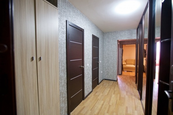 
  Сдам посуточно в аренду 2-комнатную квартиру, 52 м², Красноярск

. Фото 5.
