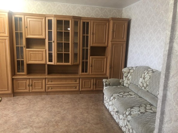 
  Сдам в аренду 2-комнатную квартиру, 46 м², Красноярск

. Фото 2.