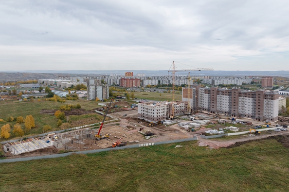 
   Продам 2-комнатную, 52.87 м², Мята, дом 2, секции 4-6

. Фото 3.