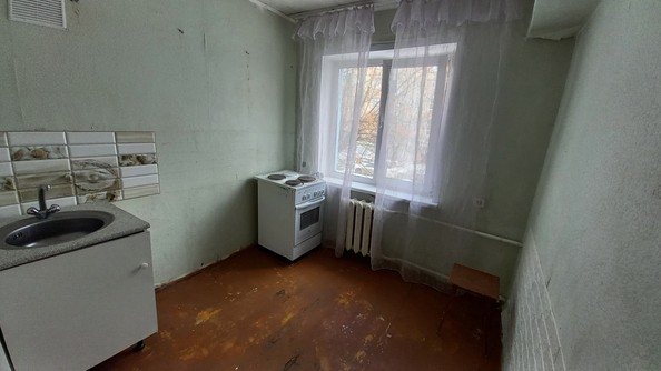 
   Продам 3-комнатную, 57 м², Волгоградская ул, 37

. Фото 1.