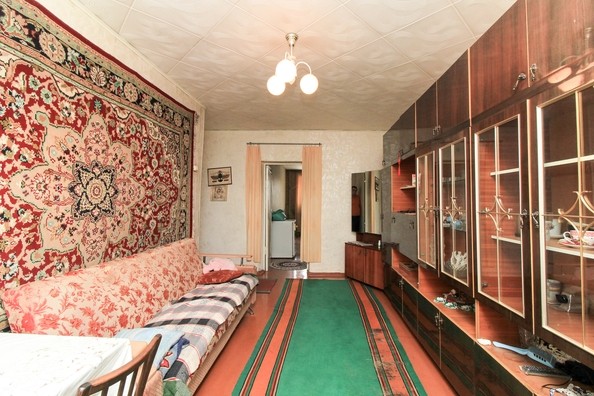 
   Продам 4-комнатную, 59 м², Калинина ул, 80Б

. Фото 2.