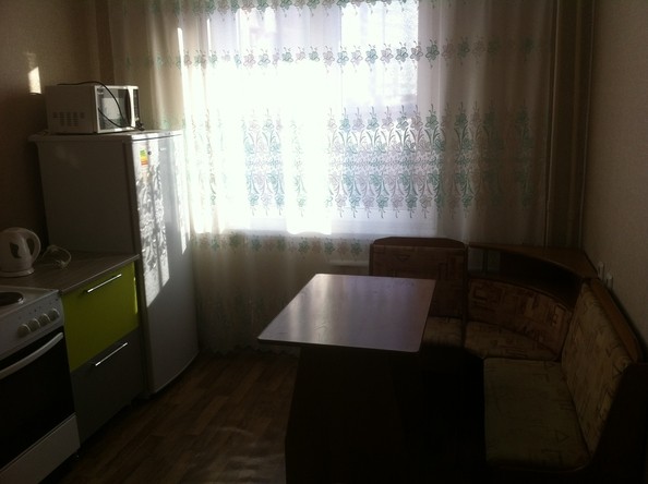 
  Сдам в аренду 1-комнатную квартиру, 41 м², Красноярск

. Фото 6.