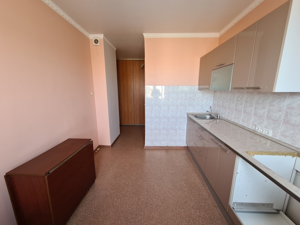 
  Сдам в аренду 2-комнатную квартиру, 54 м², Красноярск

. Фото 2.