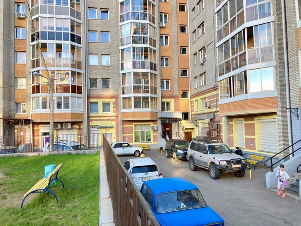 
   Продам 3-комнатную, 81.8 м², Судостроительная ул, 90

. Фото 19.