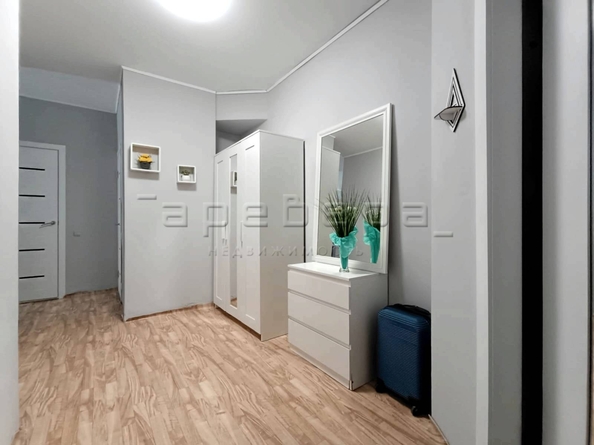 
   Продам 2-комнатную, 56.6 м², Киренского ул, 2и

. Фото 2.