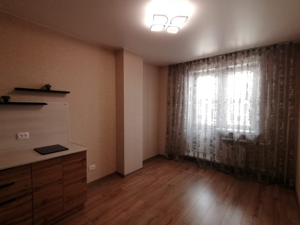 
   Продам студию, 25 м², Калинина ул, 175Б

. Фото 8.