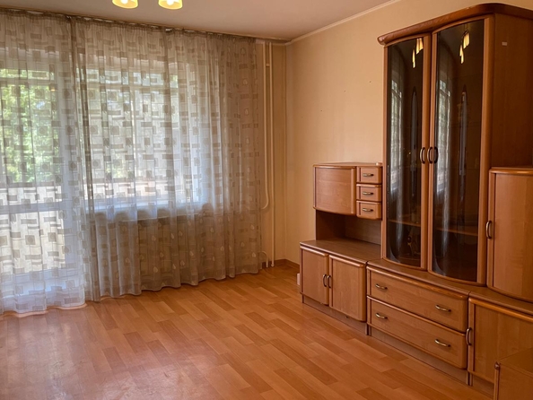 
   Продам 3-комнатную, 64.9 м², Новосибирская ул, 33

. Фото 5.