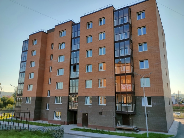 
   Продам 2-комнатную, 53.5 м², Кирпичная ул, 19

. Фото 1.