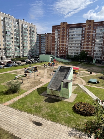 
   Продам 2-комнатную, 53 м², Алексеева ул, 25

. Фото 33.