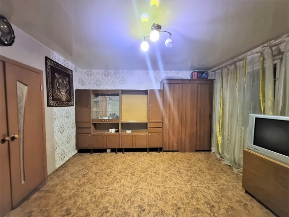 
   Продам 3-комнатную, 67.5 м², 60 лет Октября ул, 59а

. Фото 17.