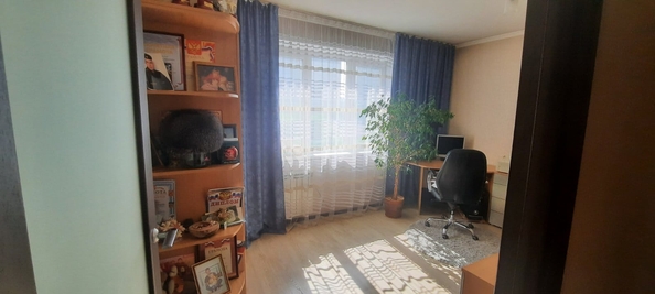 
   Продам 3-комнатную, 75.2 м², Молокова ул, 64

. Фото 3.