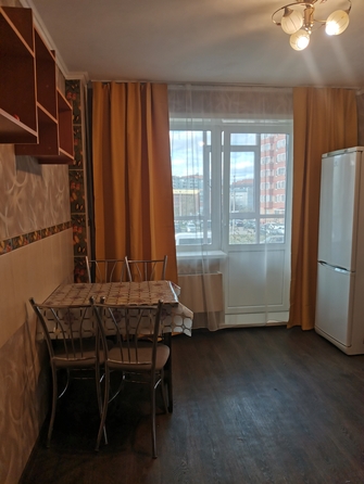 
  Сдам в аренду 2-комнатную квартиру, 70 м², Красноярск

. Фото 5.