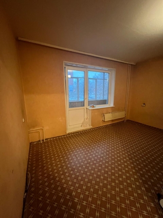 
   Продам 1-комнатную, 31.3 м², Славы ул, 9

. Фото 2.