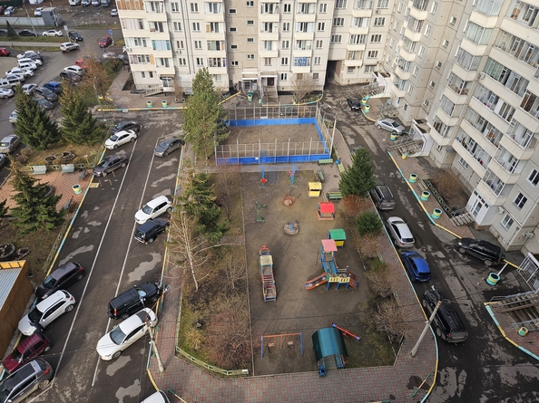 
   Продам 3-комнатную, 66.6 м², 78 Добровольческой бригады ул, 21

. Фото 2.