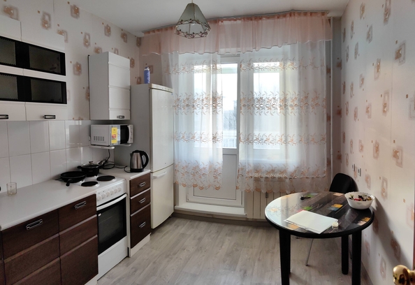 
   Продам 2-комнатную, 49 м², Кишиневская ул, 4а

. Фото 5.