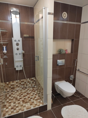 
  Сдам в аренду 2-комнатную квартиру, 65 м², Красноярск

. Фото 8.