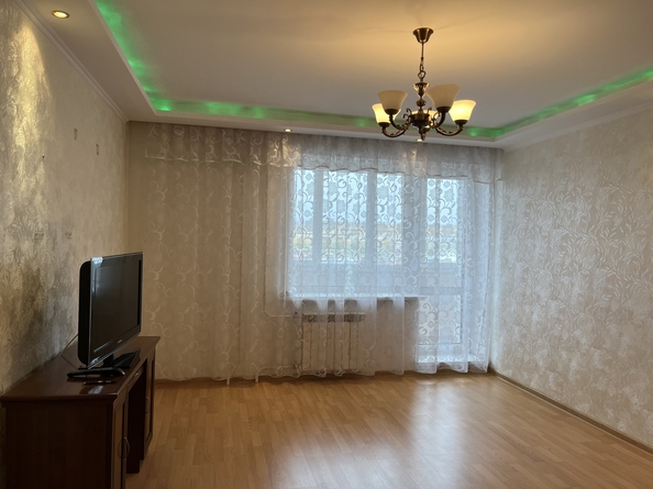 
   Продам 4-комнатную, 75.9 м², Светлогорская ул, 15

. Фото 5.