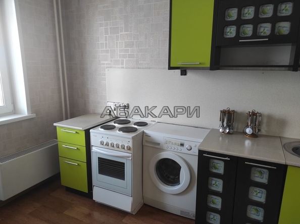 
  Сдам в аренду 1-комнатную квартиру, 42 м², Красноярск

. Фото 1.