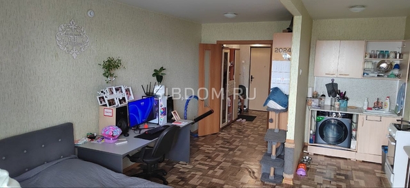 
   Продам 1-комнатную, 36.6 м², Киренского ул, 35

. Фото 2.