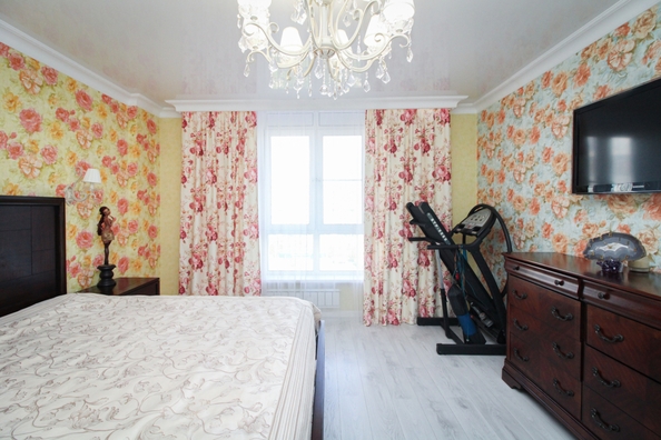 
   Продам 3-комнатную, 121.1 м², Авиаторов ул, 39

. Фото 7.