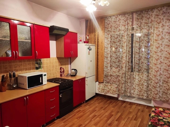 
  Сдам посуточно в аренду 2-комнатную квартиру, 68 м², Красноярск

. Фото 5.