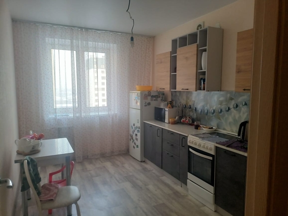 
   Продам 2-комнатную, 52.08 м², Апрельская ул, 7

. Фото 3.