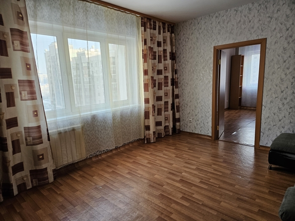 
  Сдам в аренду 2-комнатную квартиру, 63 м², Красноярск

. Фото 3.