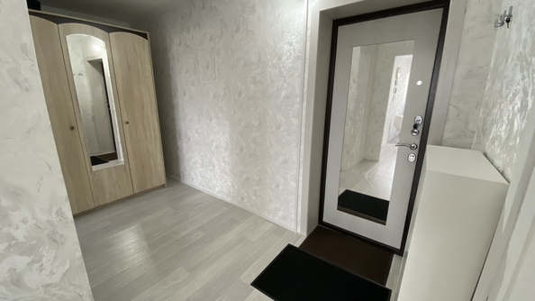 
  Продам 1-комн. квартиру, 42 м², Куйбышева ул, д. 97г
. Фото 7.