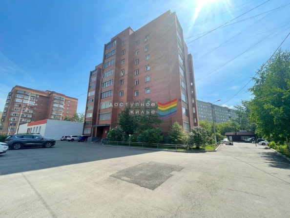 
   Продам 1-комнатную, 60.7 м², Заводская ул, 4

. Фото 2.