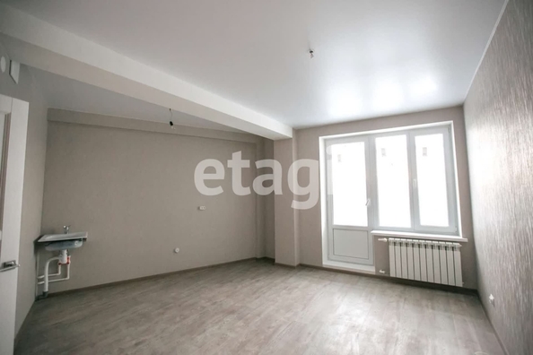 
   Продам студию, 37.4 м², Три слона, дом 1

. Фото 2.