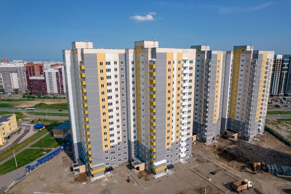 
  Продается 2-комн. квартира, 55.76 м², ЖК Нанжуль-Солнечный, дом 11
. Фото 5.
