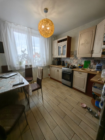 
   Продам 2-комнатную, 59 м², Ленинского Комсомола ул, 37

. Фото 1.