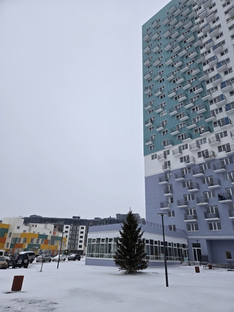 
   Продам 1-комнатную, 37.4 м², Петра Подзолкова ул, 22

. Фото 1.