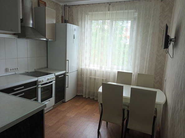 
   Продам 4-комнатную, 82 м², Взлетная ул, 36

. Фото 18.