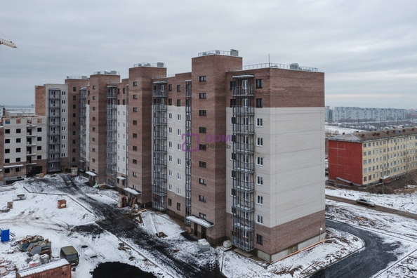 
   Продам 2-комнатную, 66.47 м², Светлова ул, 2

. Фото 2.