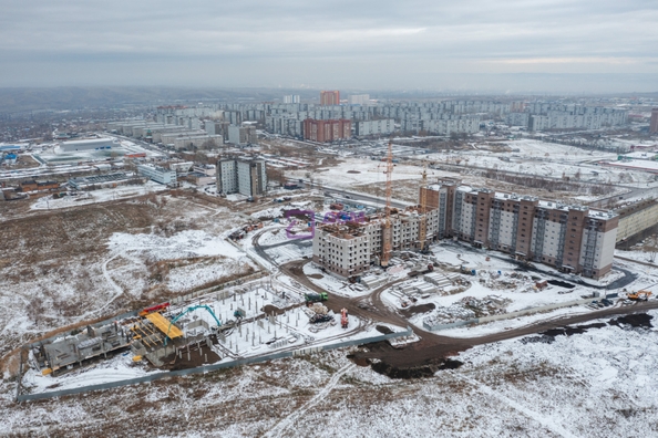 
   Продам 2-комнатную, 66.47 м², Светлова ул, 2

. Фото 3.