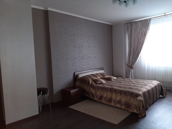 
   Продам 2-комнатную, 82 м², Краснодарская ул, 8

. Фото 1.