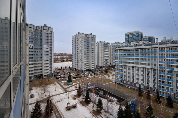 
   Продам 1-комнатную, 33 м², Карамзина ул, 30

. Фото 11.