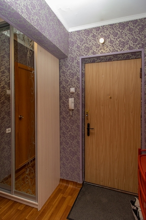 
   Продам 1-комнатную, 33 м², Карамзина ул, 30

. Фото 15.