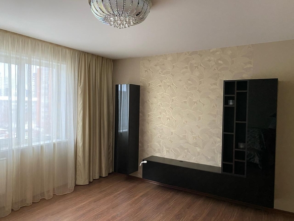 
  Сдам в аренду 2-комнатную квартиру, 54 м², Красноярск

. Фото 6.