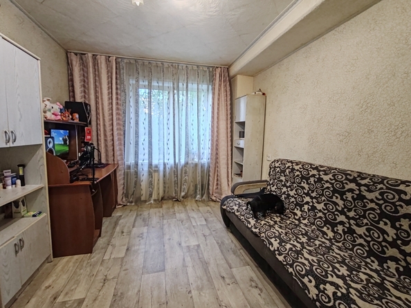 
  Продам 3-комн. квартиру, 55.3 м², Железнодорожников ул, д. 10а
. Фото 9.