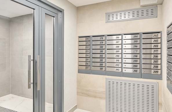 
   Продам 2-комнатную, 58.1 м², Спандаряна ул, 1

. Фото 9.