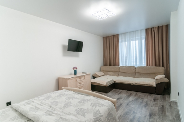 
  Сдам посуточно в аренду 1-комнатную квартиру, 40 м², Красноярск

. Фото 5.