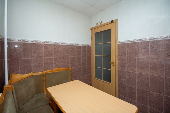 
   Продам 2-комнатную, 55.1 м², Парижской Коммуны ул, 42а

. Фото 8.