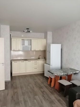 
   Продам 2-комнатную, 51.3 м², Калинина ул, 175е

. Фото 2.
