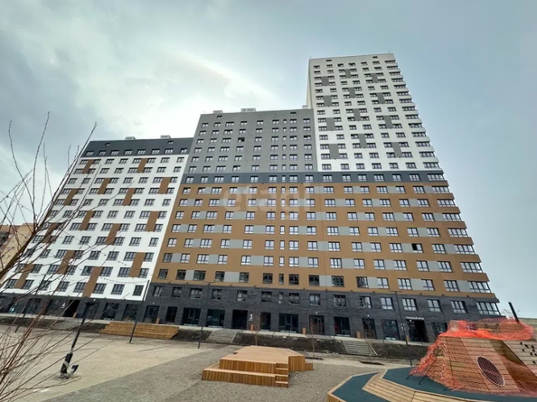 
   Продам 2-комнатную, 39 м², Апрельская ул, 9а

. Фото 17.