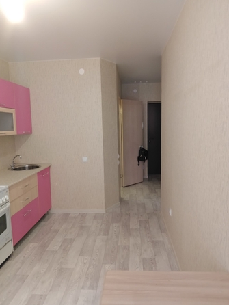 
  Сдам в аренду 1-комнатную квартиру, 41 м², Красноярск

. Фото 4.