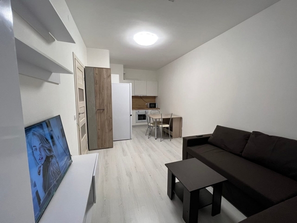 
  Сдам 1-комн. квартиру, 42 м², Ленина ул, д. 97
. Фото 2.