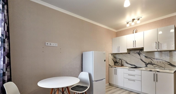 
  Сдам 1-комн. квартиру, 37 м², Ады Лебедевой ул, д. 141
. Фото 3.